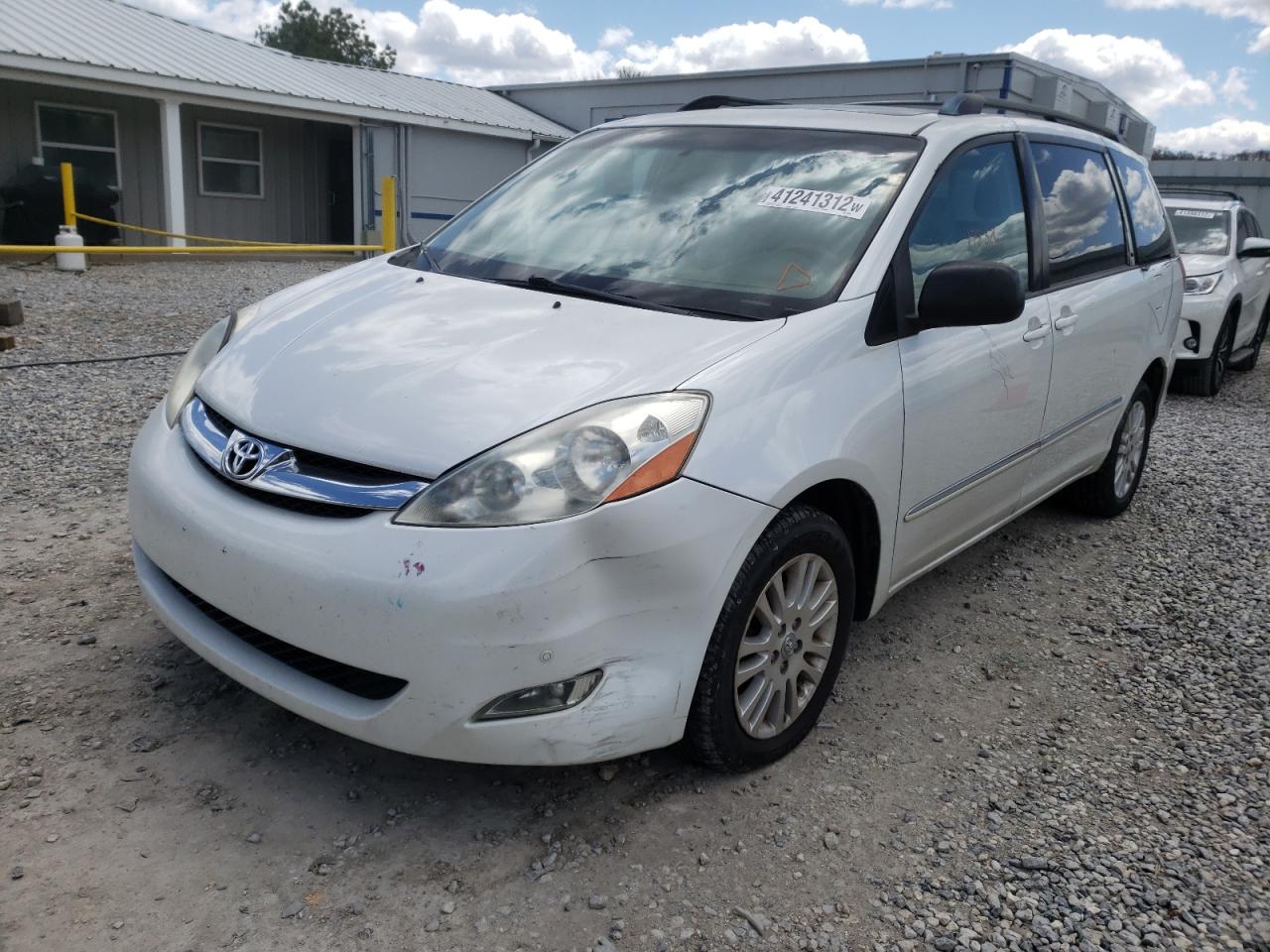 Photo 2 from auction – 2008 TOYOTA SIENNA XLE with VIN 5TDBK22C48S009749