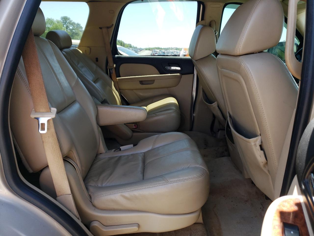 Photo 6 from auction – 2007 CHEVROLET TAHOE C150 with VIN 1GNFC13027J376519