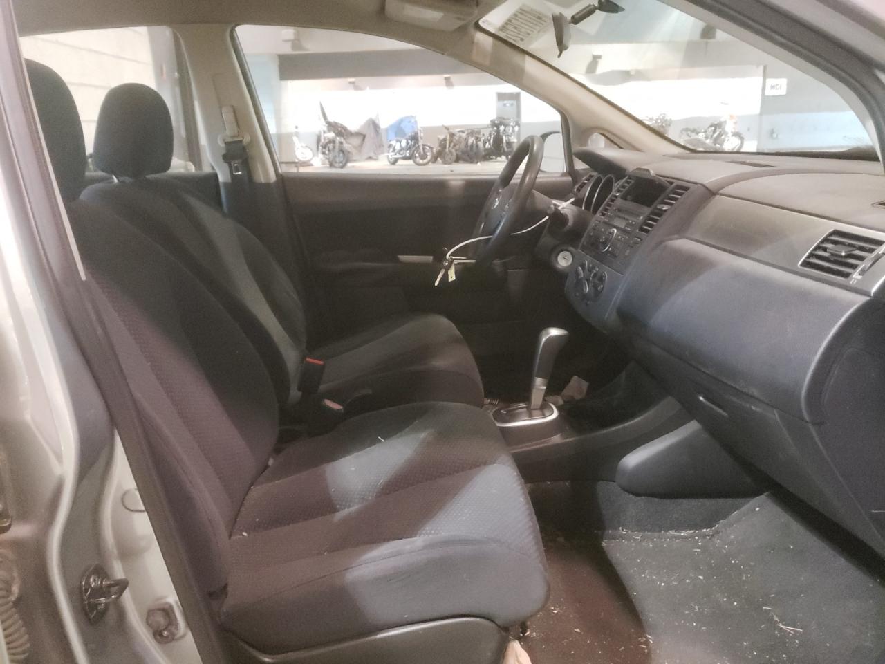 Photo 5 from auction – 2011 NISSAN VERSA S with VIN 3N1BC1CP4BL483841