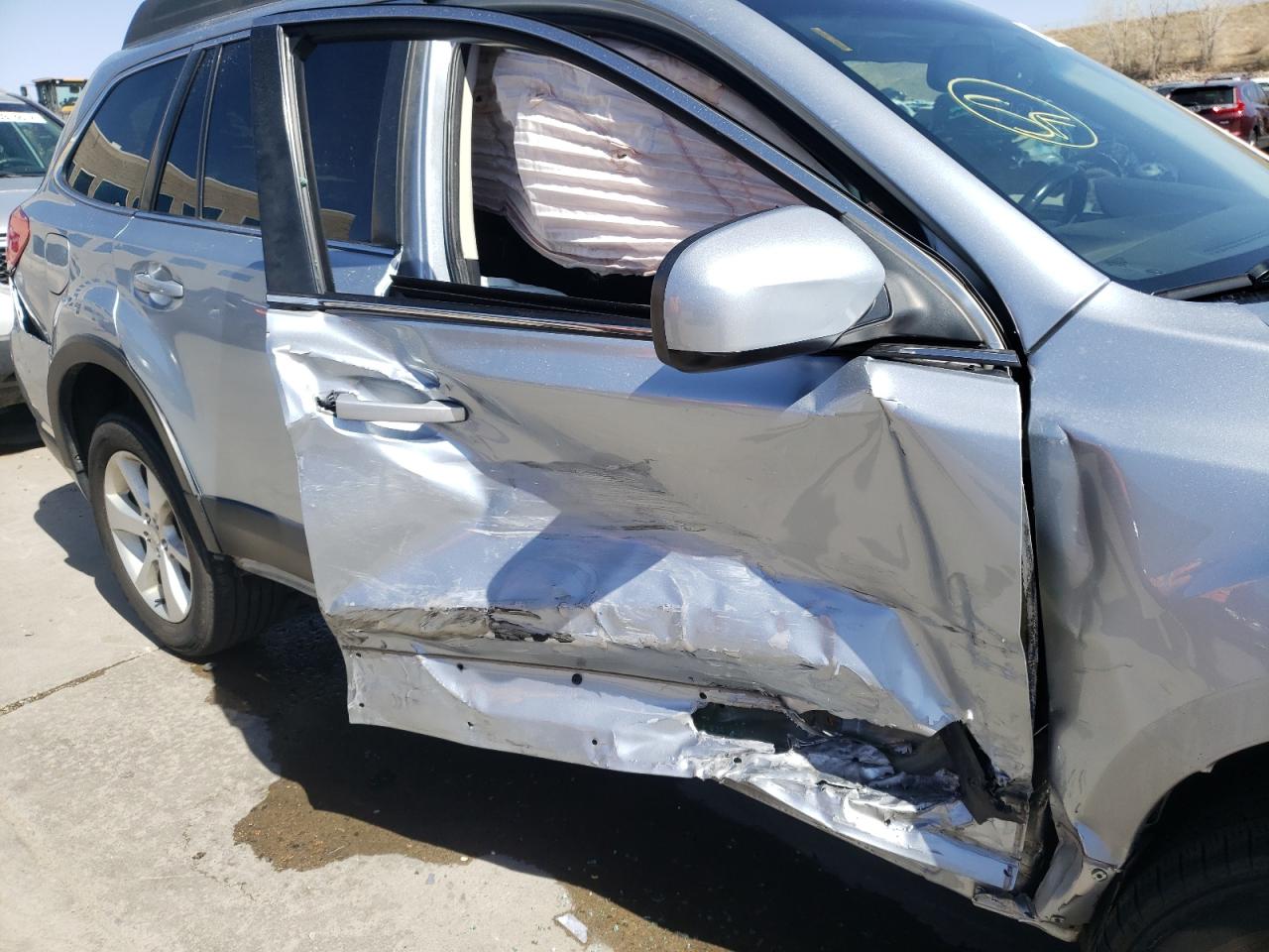 Снимка 9 от търг – 2014 SUBARU OUTBACK 2. с VIN 4S4BRCDC0E3210068