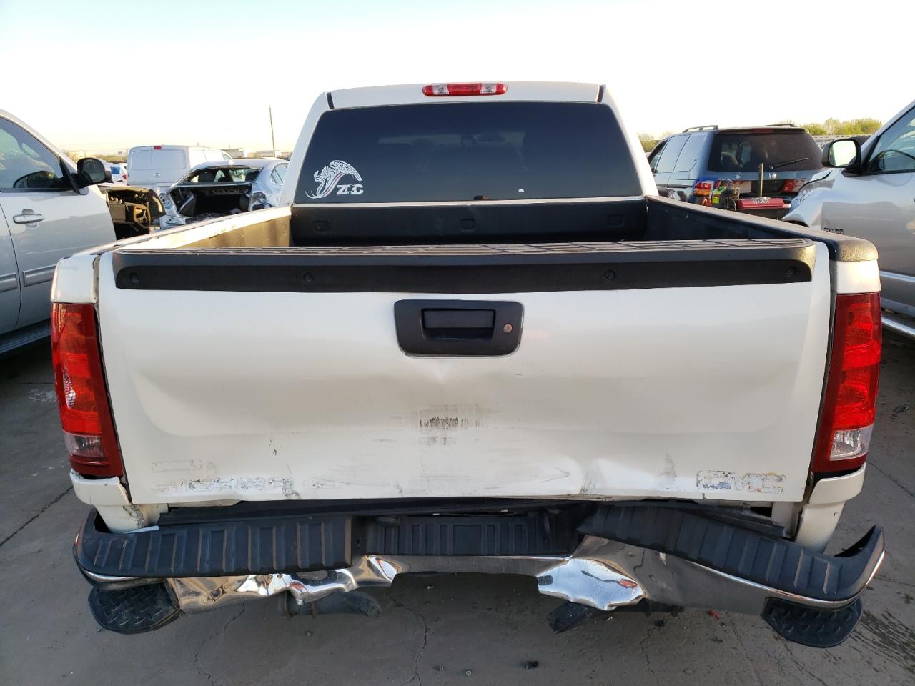 Photo 9 from auction – 2009 GMC SIERRA C15 with VIN 3GTEC33J89G165824