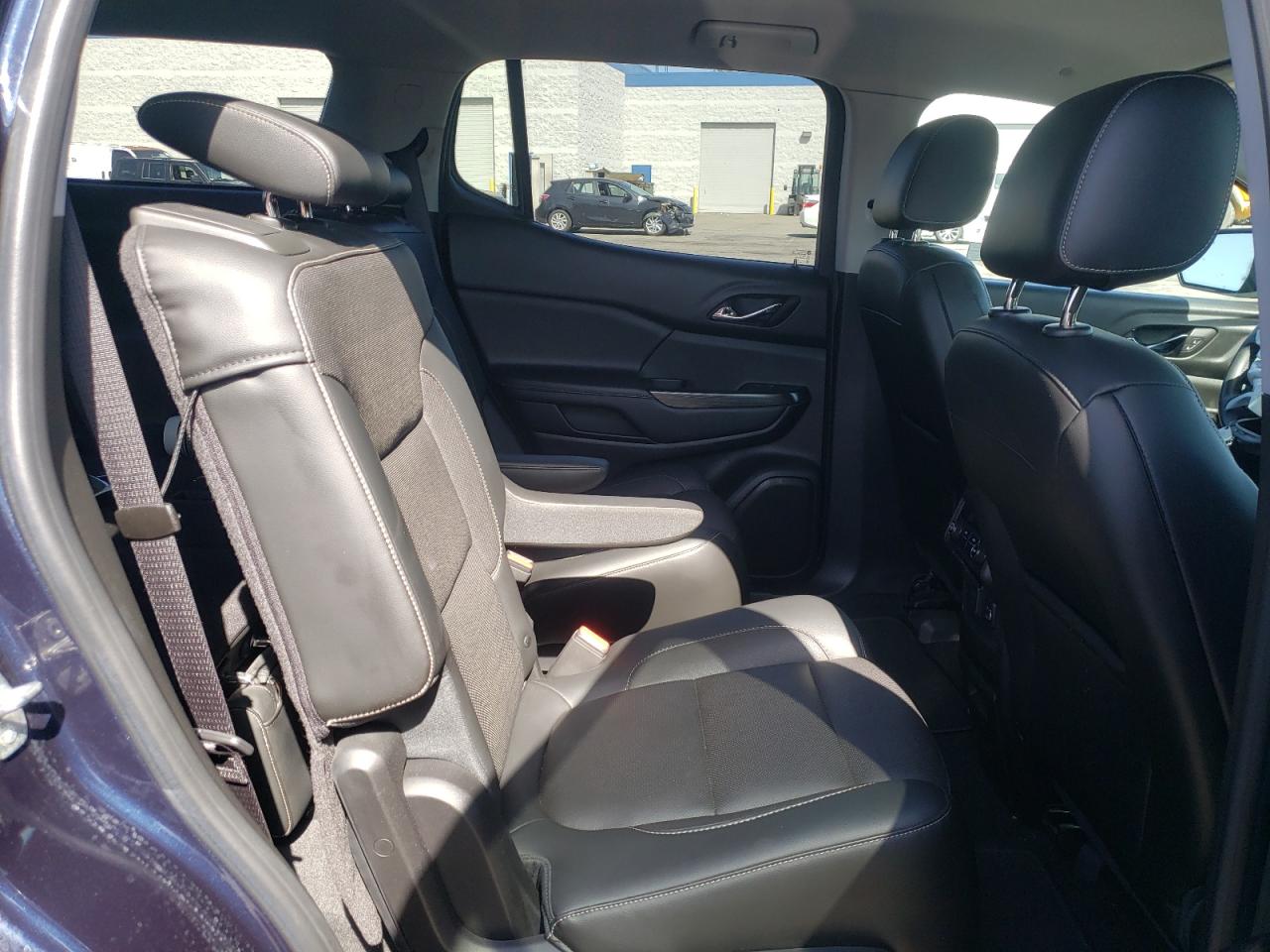 Photo 6 from auction – 2017 GMC ACADIA SLT with VIN 1GKKNMLS3HZ197451