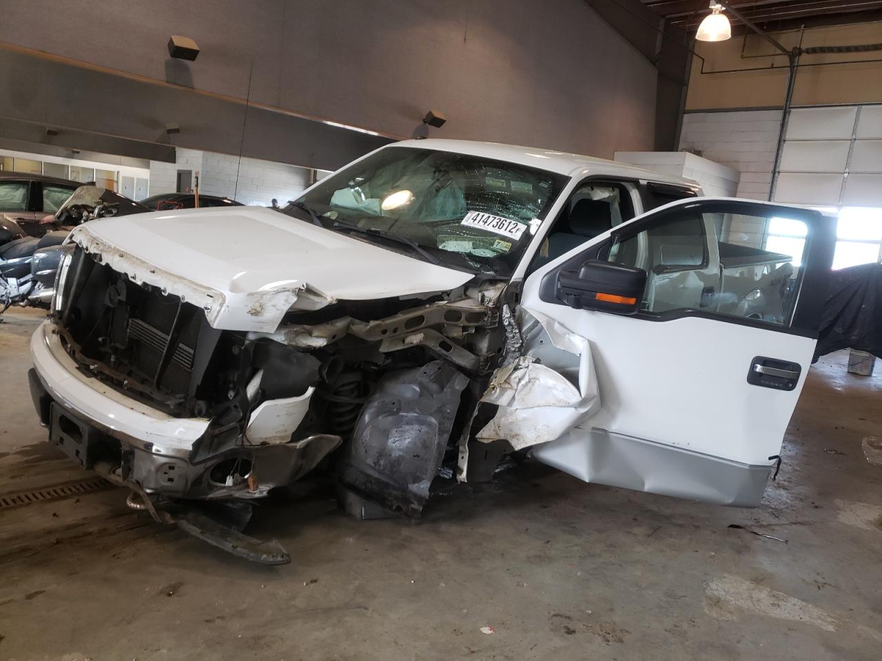 Photo 2 from auction – 2011 FORD F150 SUPER with VIN 1FTFW1EF7BFA04493