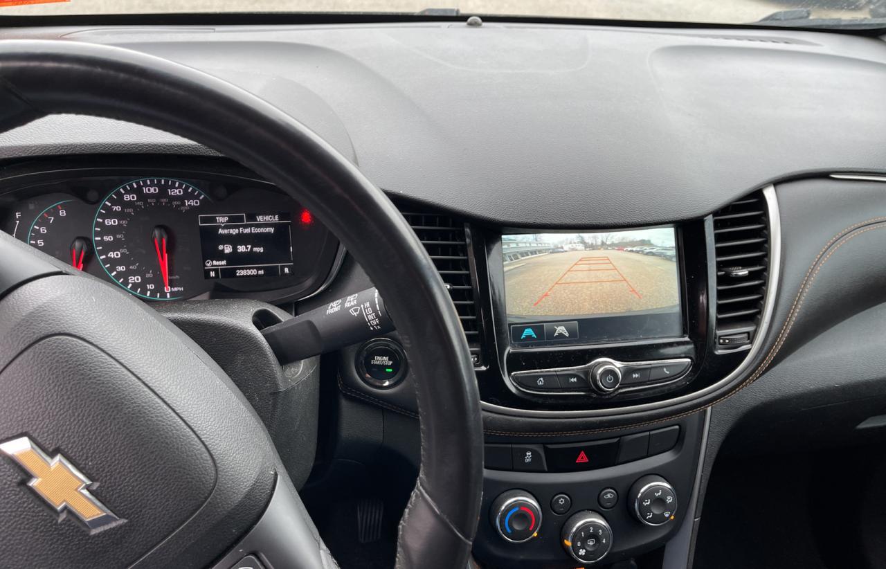 Zdjęcie 9 z aukcji – 2017 CHEVROLET TRAX 1LT z VIN 3GNCJPSB2HL216052