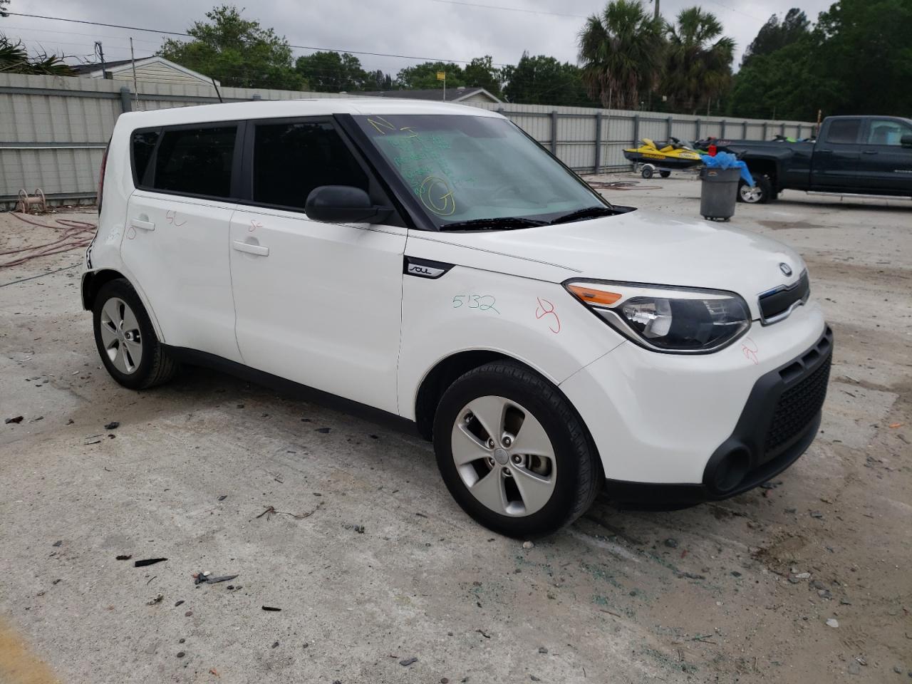 KIA SOUL 2016 with VIN KNDJN2A26G7403452 - Photo from auction