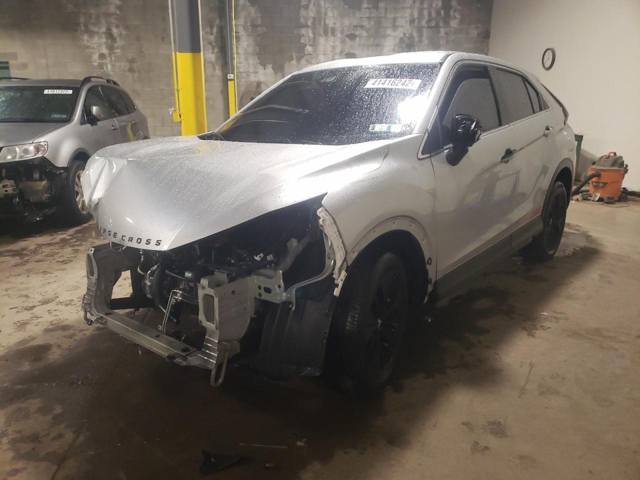 Photo 2 from auction – 2022 MITSUBISHI ECLIPSE CR with VIN JA4ATVAA1NZ001008
