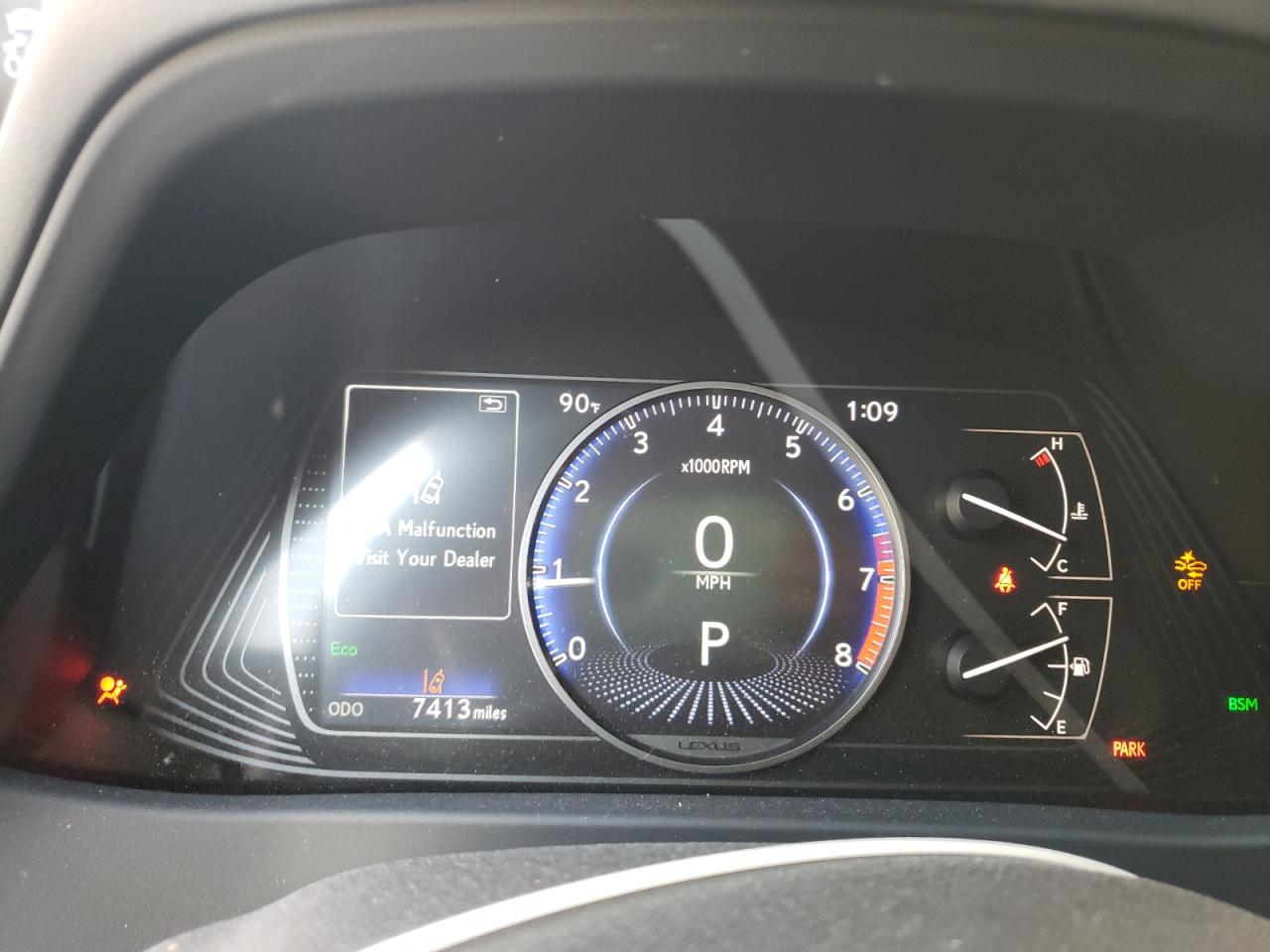 Photo 8 from auction – 2021 LEXUS UX 200 with VIN JTHX3JBH2M2041415