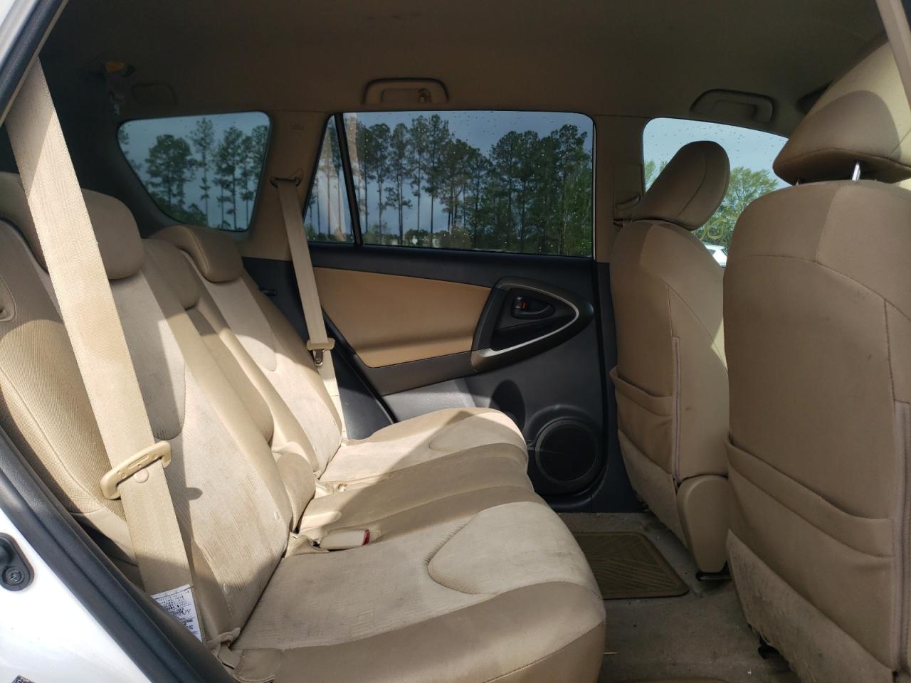 Photo 6 from auction – 2010 TOYOTA RAV4 with VIN JTMZF4DV7AD021733
