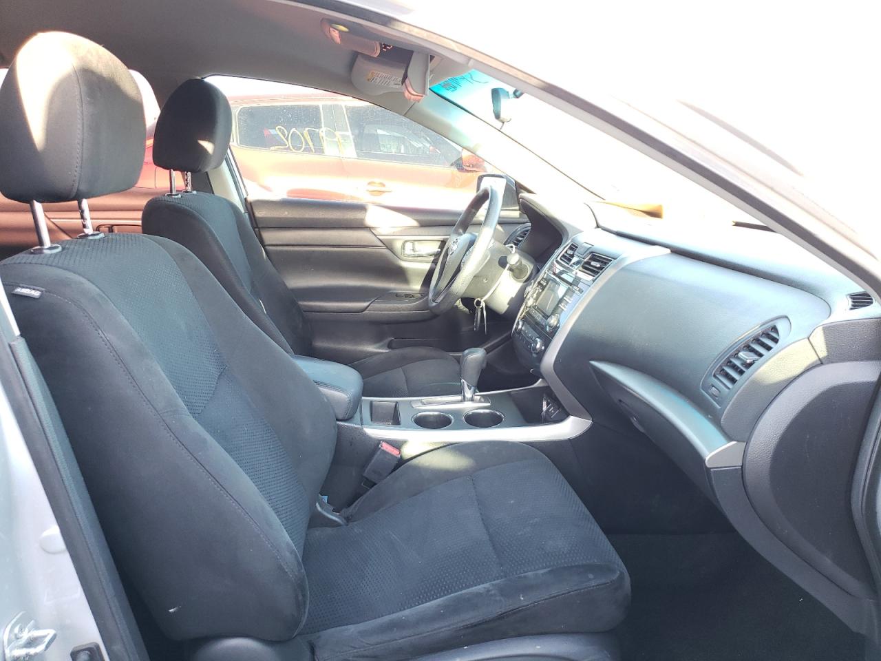 Photo 5 from auction – 2015 NISSAN ALTIMA 2.5 with VIN 1N4AL3AP3FN870125