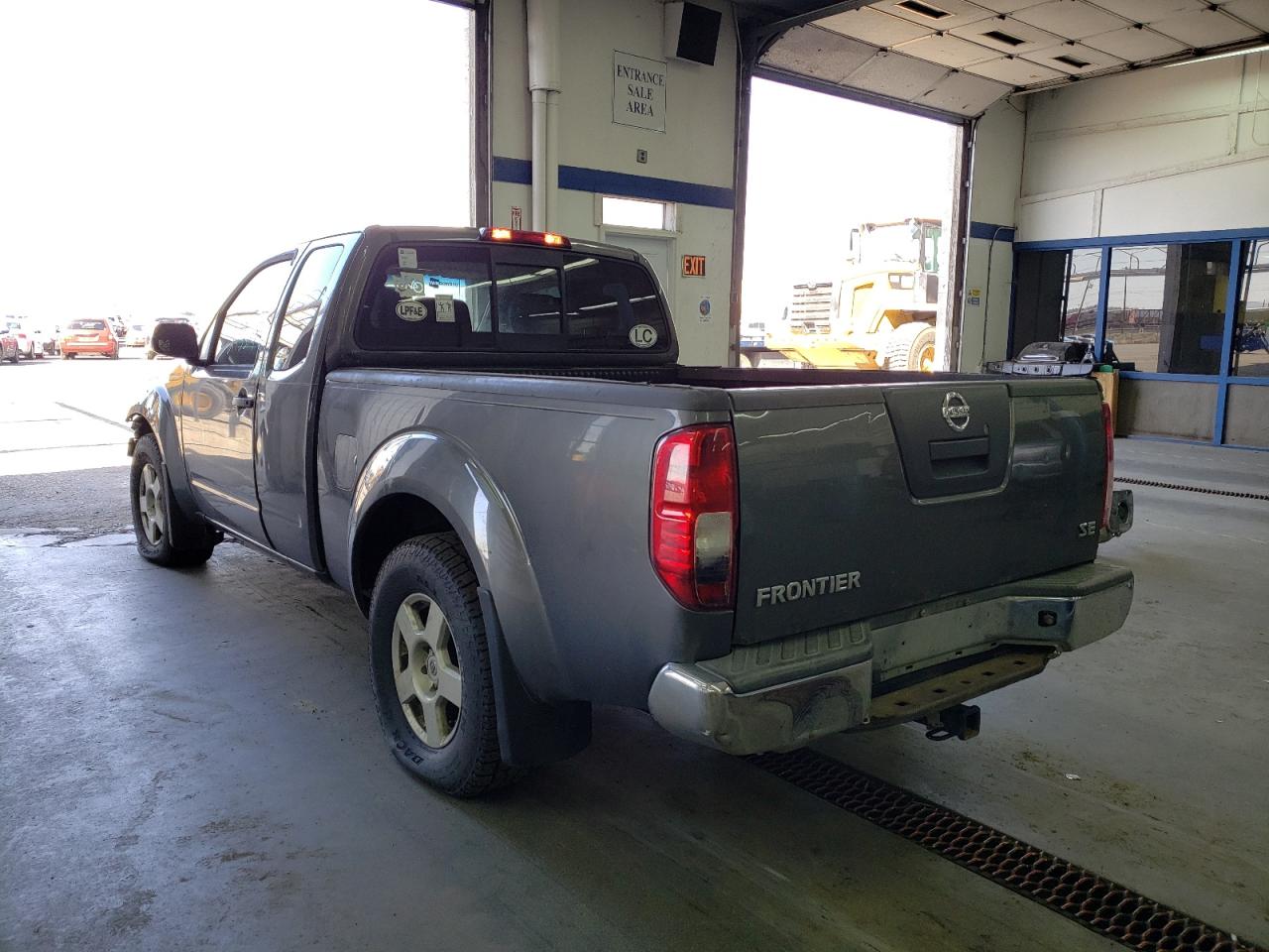 Photo 3 from auction – 2006 NISSAN FRONTIER K with VIN 1N6AD06U56C402944