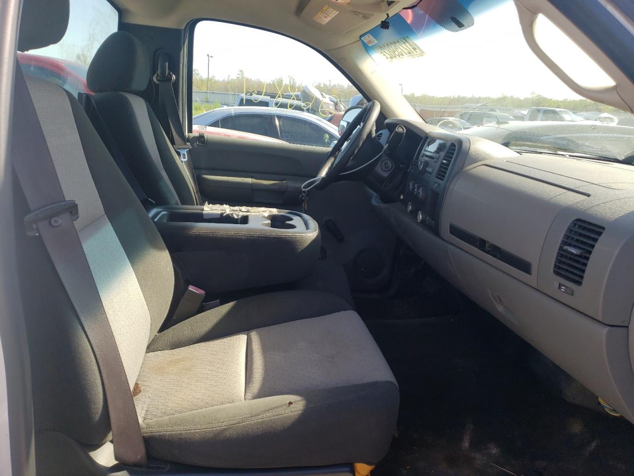 Photo 5 from auction – 2008 CHEVROLET SILVERADO with VIN 1GCEC14C28Z175235