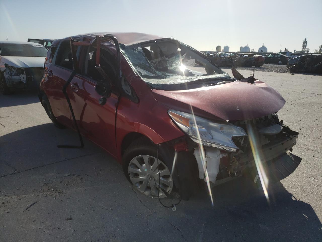 NISSAN VERSA NOTE 2015 with VIN 3N1CE2CP2FL376152 - Photo from auction