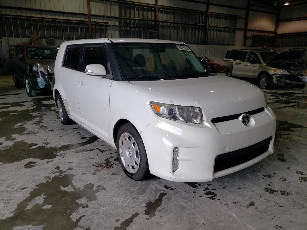 SCION XB 2014 with VIN JTLZE4FE3EJ051338 - Photo from auction