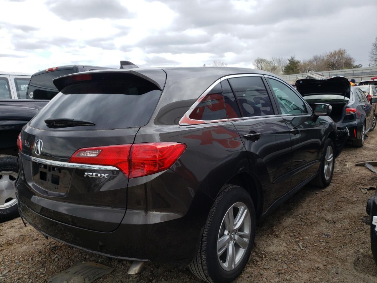 Photo 4 from auction – 2014 ACURA RDX TECHNO with VIN 5J8TB3H51EL004882