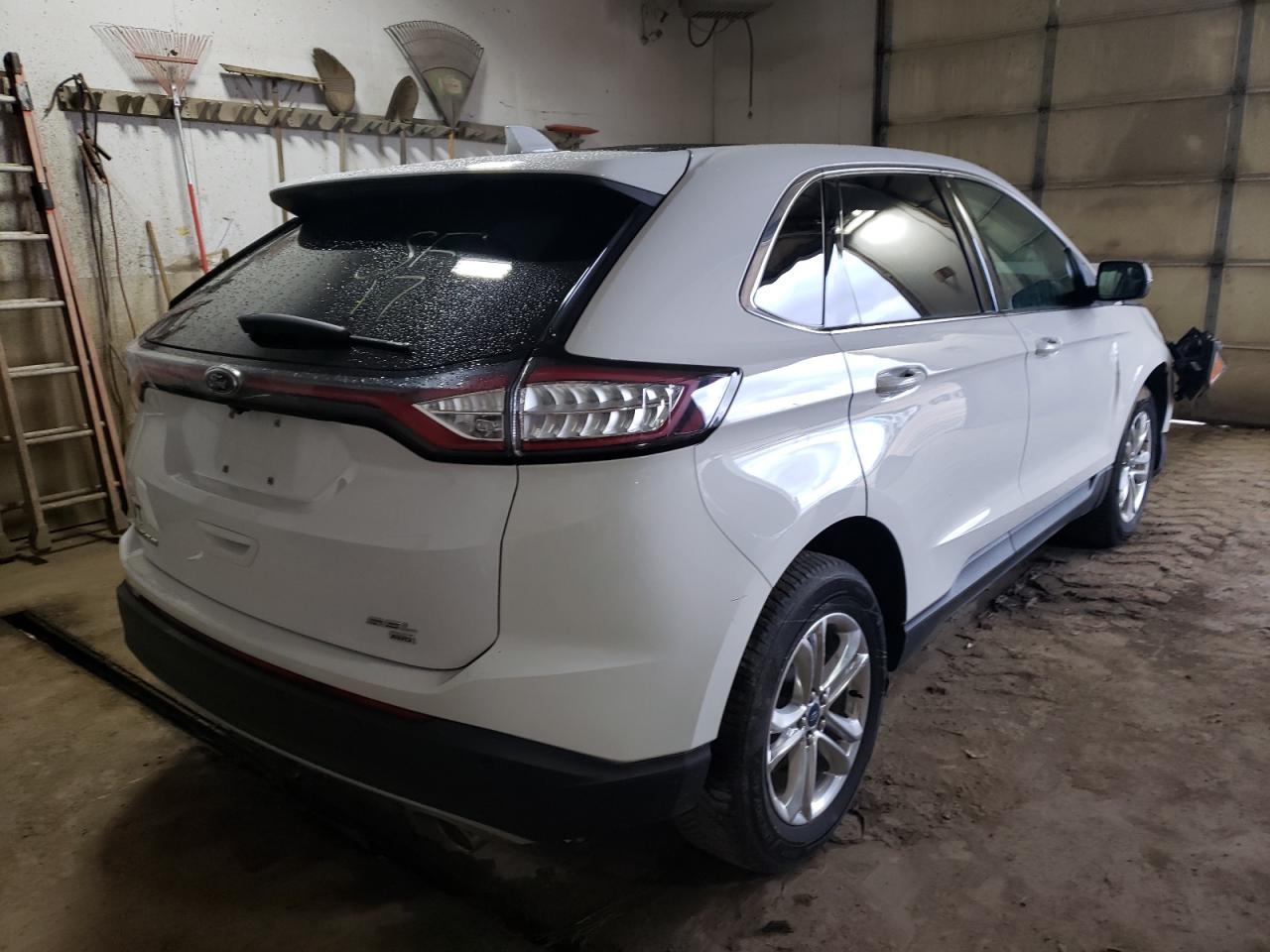 Photo 4 from auction – 2017 FORD EDGE SEL with VIN 2FMPK4J83HBB64935