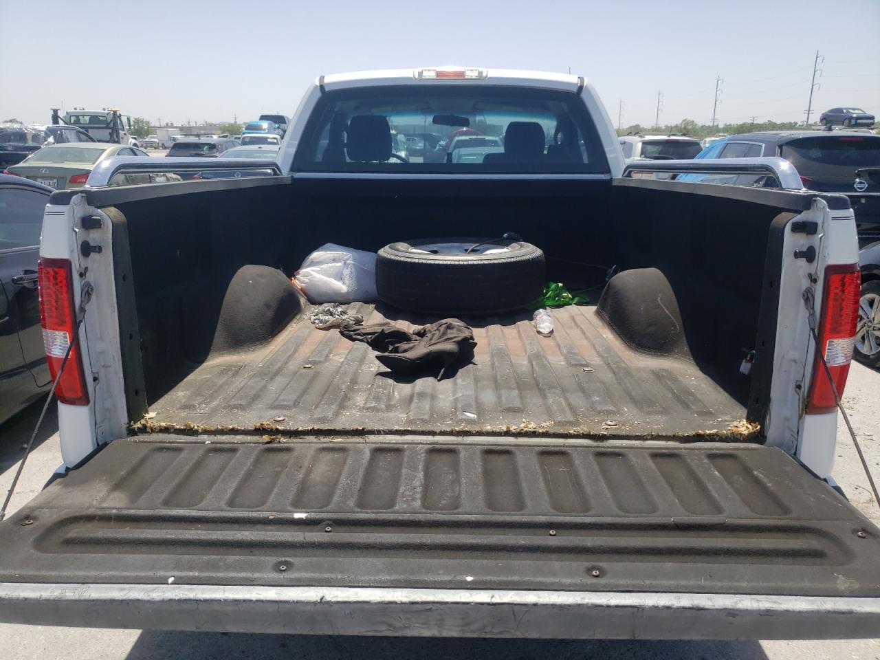 Photo 6 from auction – 2004 FORD F150 with VIN 1FTRF14WX4NA79566