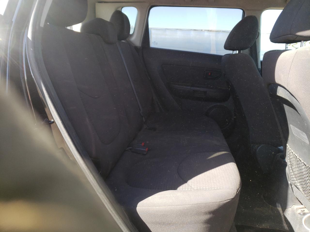 Photo 6 from auction – 2012 KIA SOUL with VIN KNDJT2A58C7472878