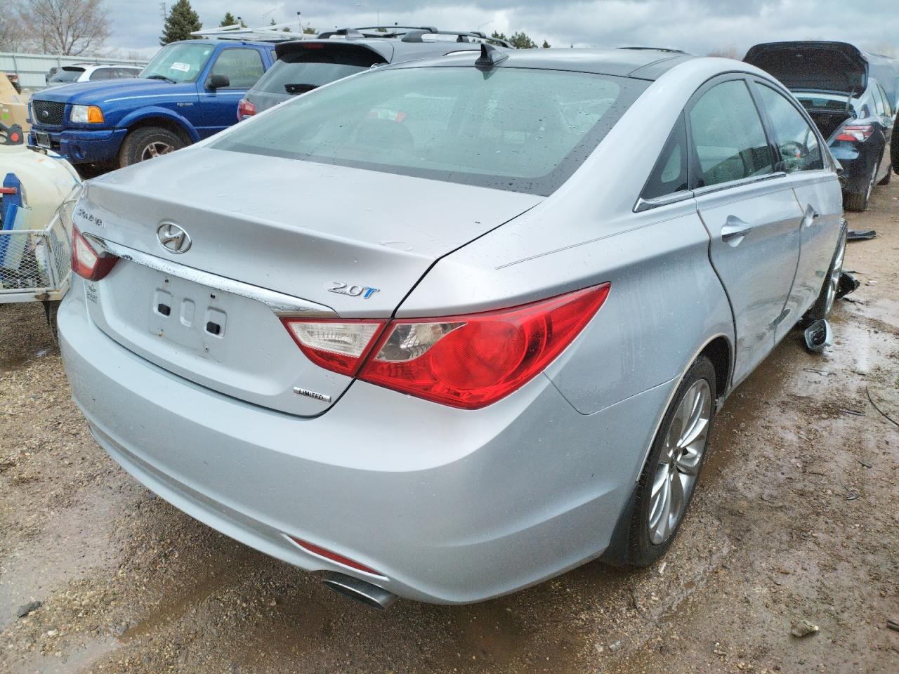 Photo 4 from auction – 2012 HYUNDAI SONATA SE with VIN 5NPEC4AB6CH399041