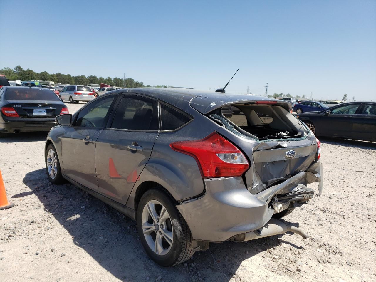 Photo 3 from auction – 2013 FORD FOCUS SE with VIN 1FADP3K24DL244063