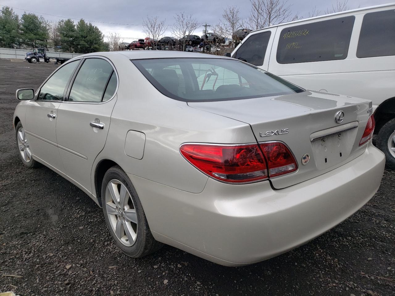 Photo 3 from auction – 2005 LEXUS ES 330 with VIN JTHBA30G355097773