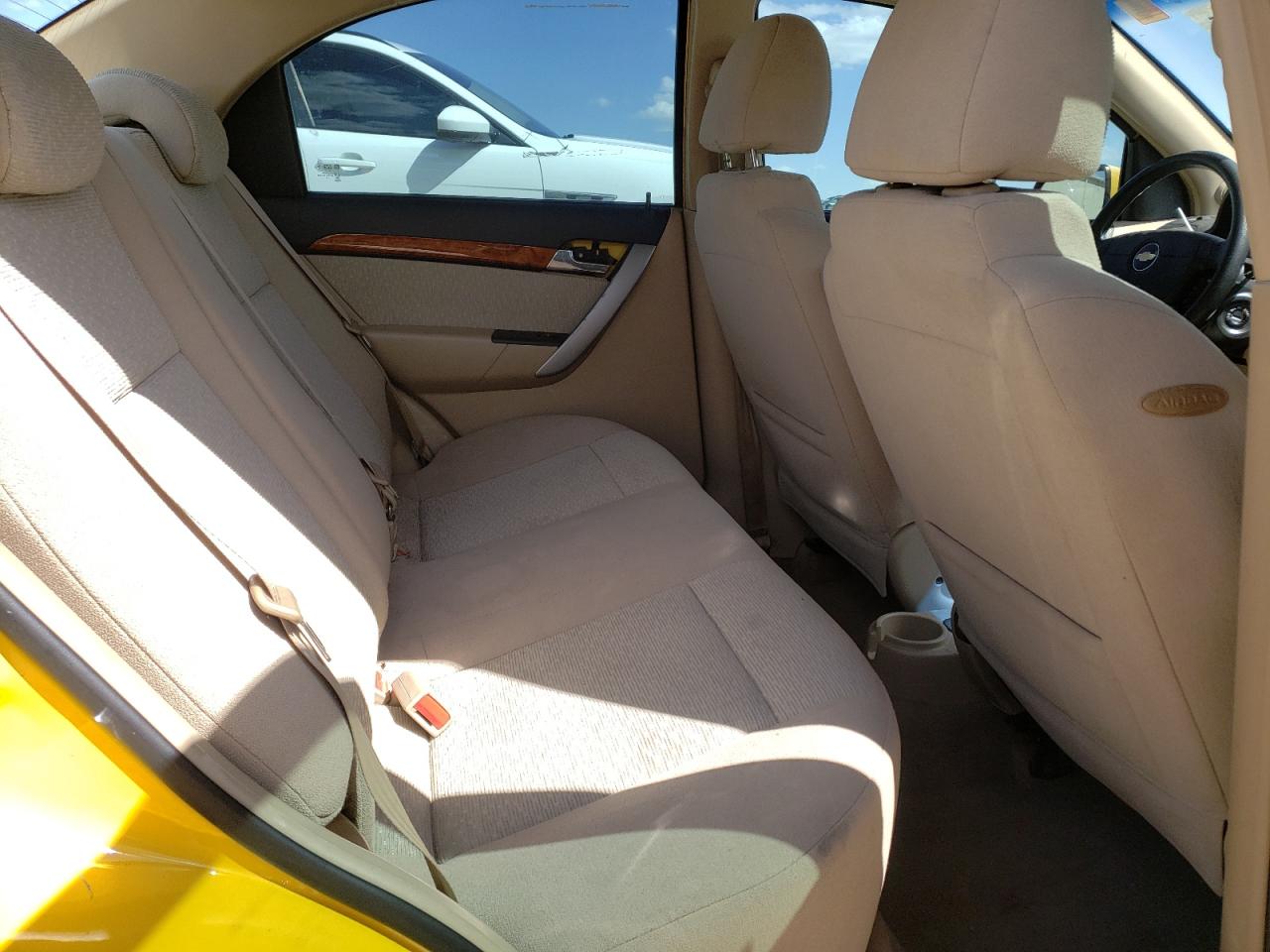 Photo 6 from auction – 2011 CHEVROLET AVEO LT with VIN KL1TG5DE1BB145137