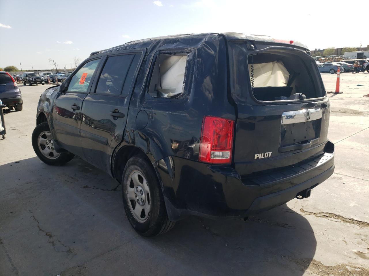 Photo 3 from auction – 2010 HONDA PILOT LX with VIN 5FNYF3H21AB007308
