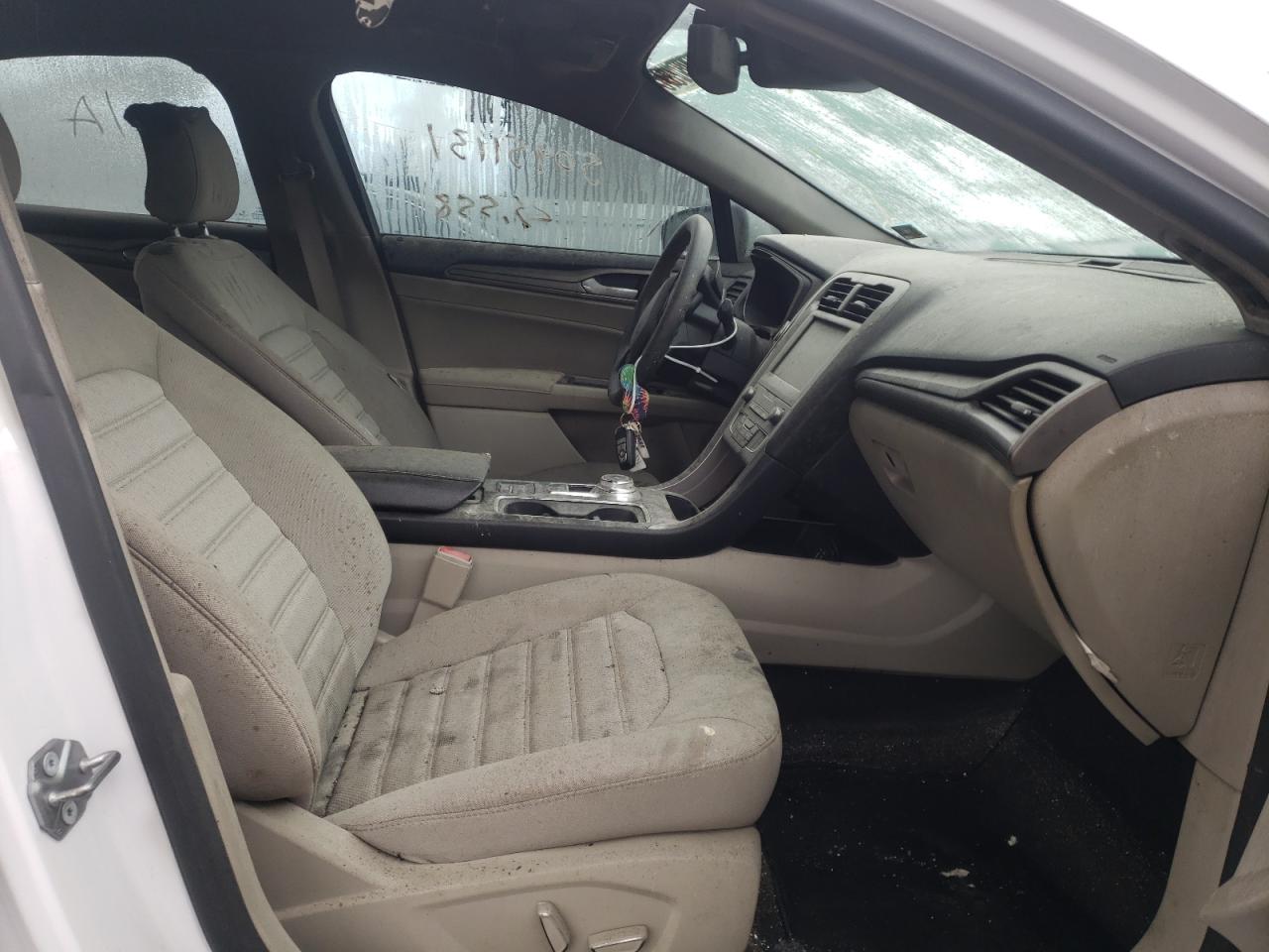 Photo 5 from auction – 2019 FORD FUSION SE with VIN 3FA6P0HDXKR162658