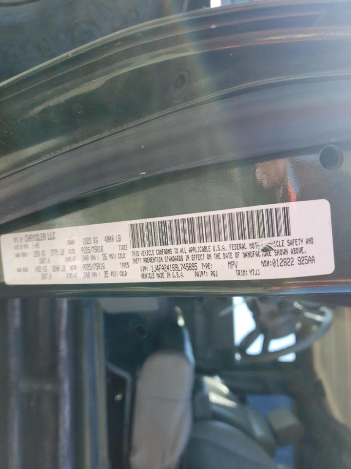 Photo 10 from auction – 2009 JEEP WRANGLER X with VIN 1J4FA24169L745895