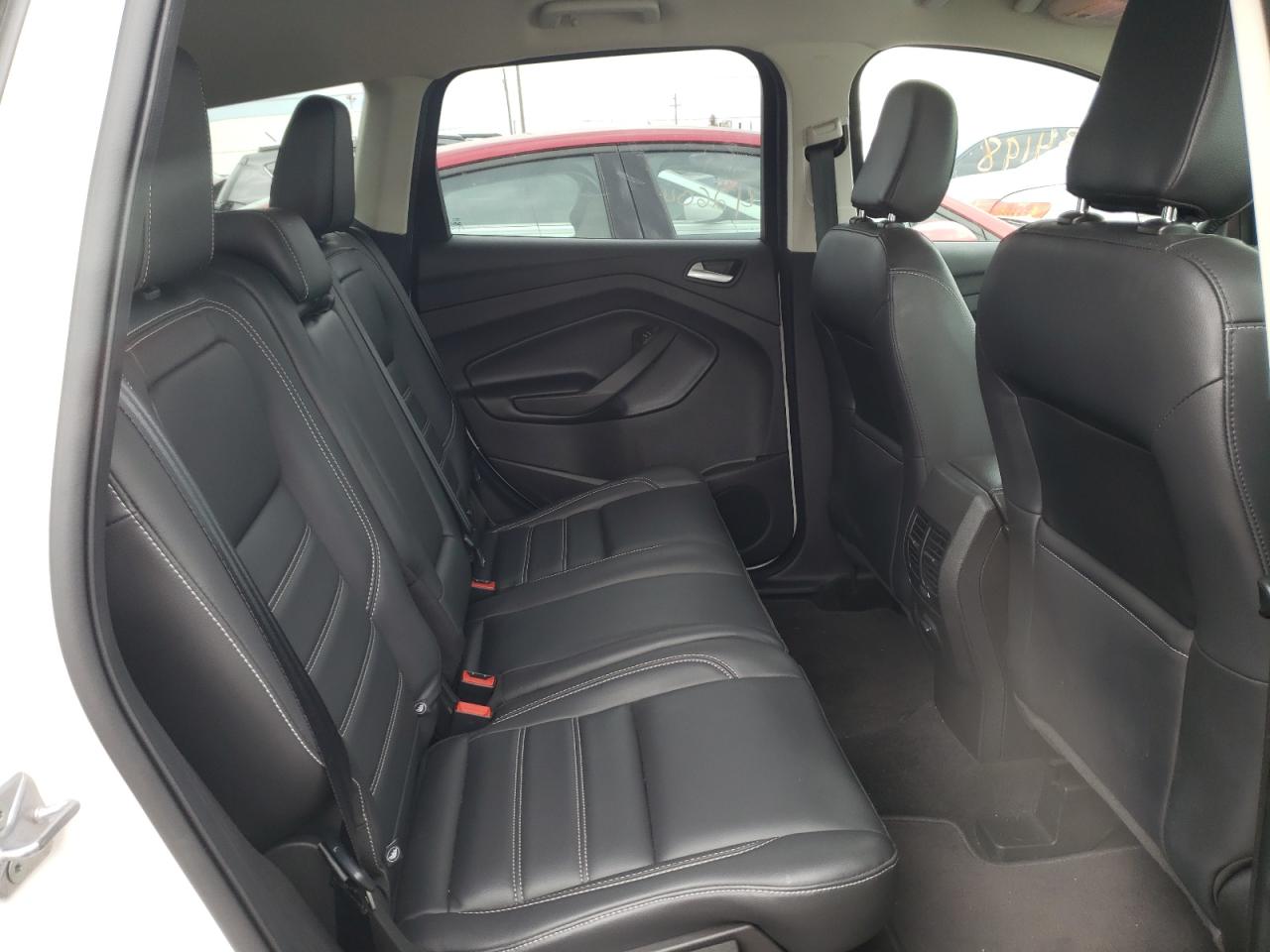 Photo 6 from auction – 2019 FORD ESCAPE SEL with VIN 1FMCU0HD9KUA53943
