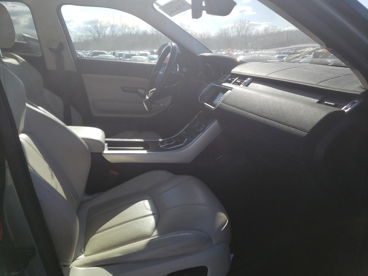 Photo 5 from auction – 2016 LAND ROVER RANGE ROVE with VIN SALVR2BG0GH156612
