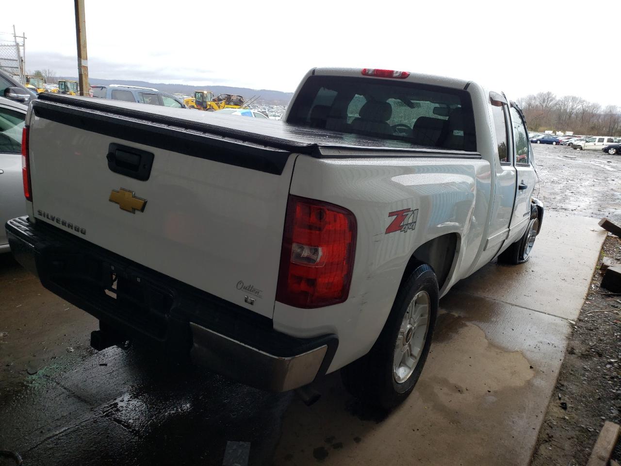 Photo 4 from auction – 2013 CHEVROLET SILVERADO with VIN 1GCRKSE73DZ219653