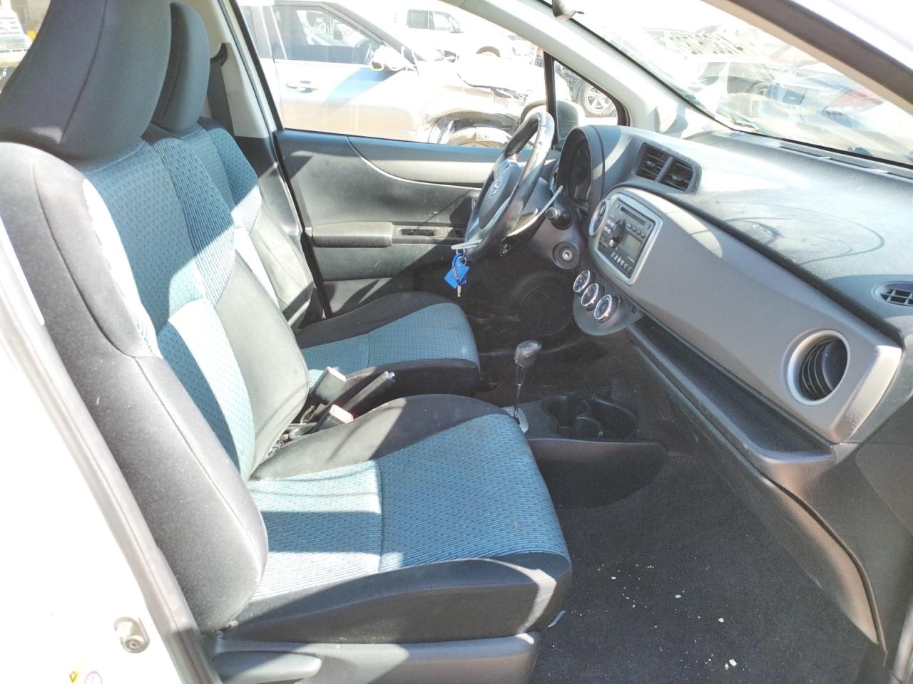 Photo 5 from auction – 2012 TOYOTA YARIS with VIN JTDKTUD34CD500297