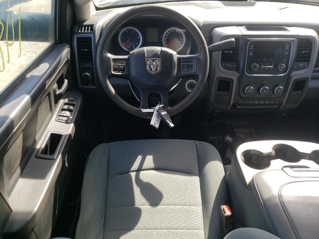 Photo 9 from auction – 2014 RAM 2500 ST with VIN 3C6UR5CL9EG145297