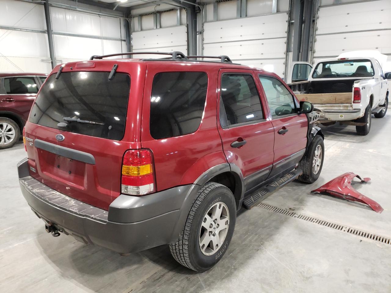 Photo 4 from auction – 2005 FORD ESCAPE XLT with VIN 1FMYU93175KA81487