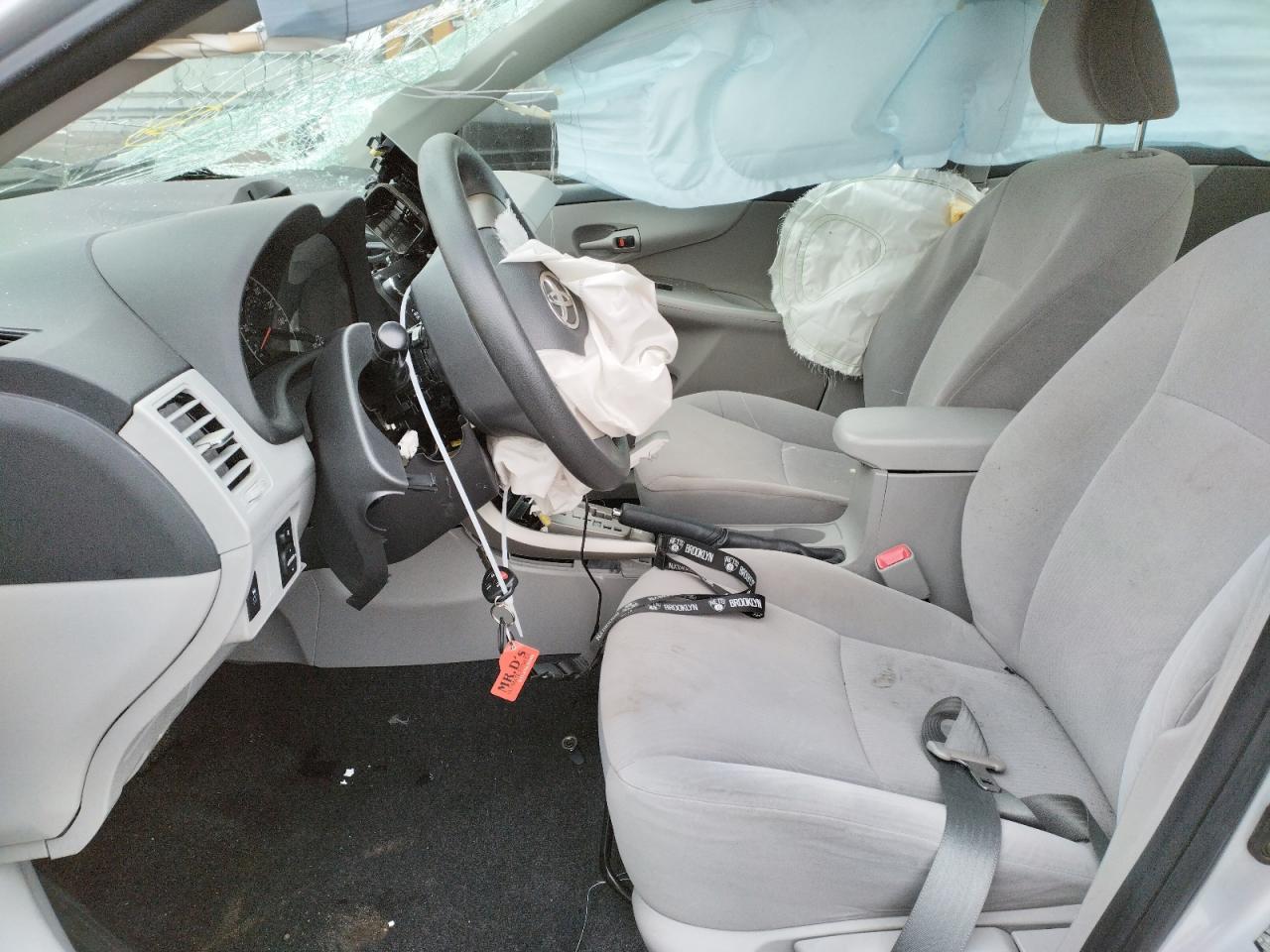 Zdjęcie 5 z aukcji – 2011 TOYOTA COROLLA BA z VIN JTDBU4EE8B9144838