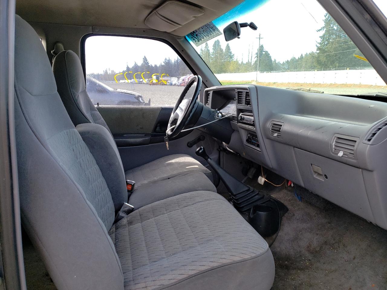 Photo 5 from auction – 1994 FORD RANGER SUP with VIN 1FTCR14A2RPB97110