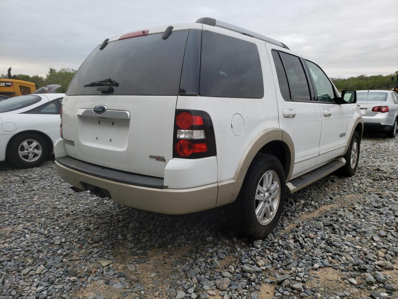 Photo 4 from auction – 2007 FORD EXPLORER E with VIN 1FMEU64E37UB23003