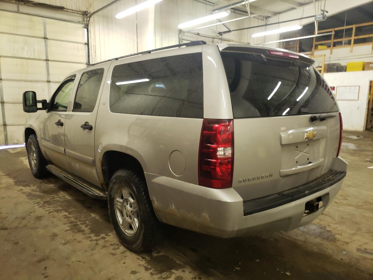 Photo 3 from auction – 2007 CHEVROLET SUBURBAN C with VIN 3GNFC16J77G137487