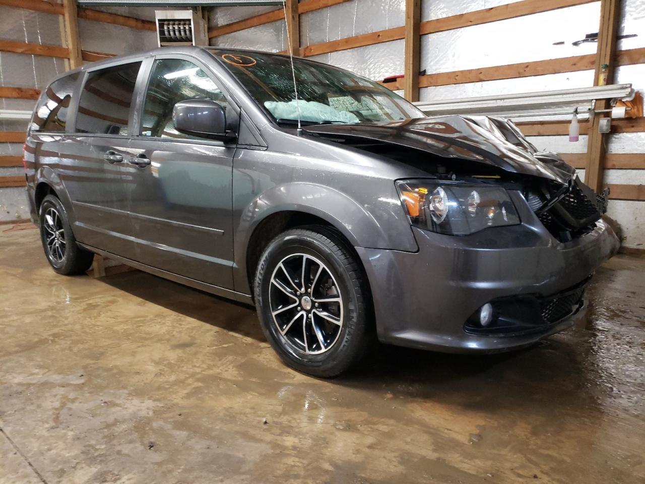 DODGE GRAND CARA 2017 with VIN 2C4RDGEG3HR707167 - Photo from auction