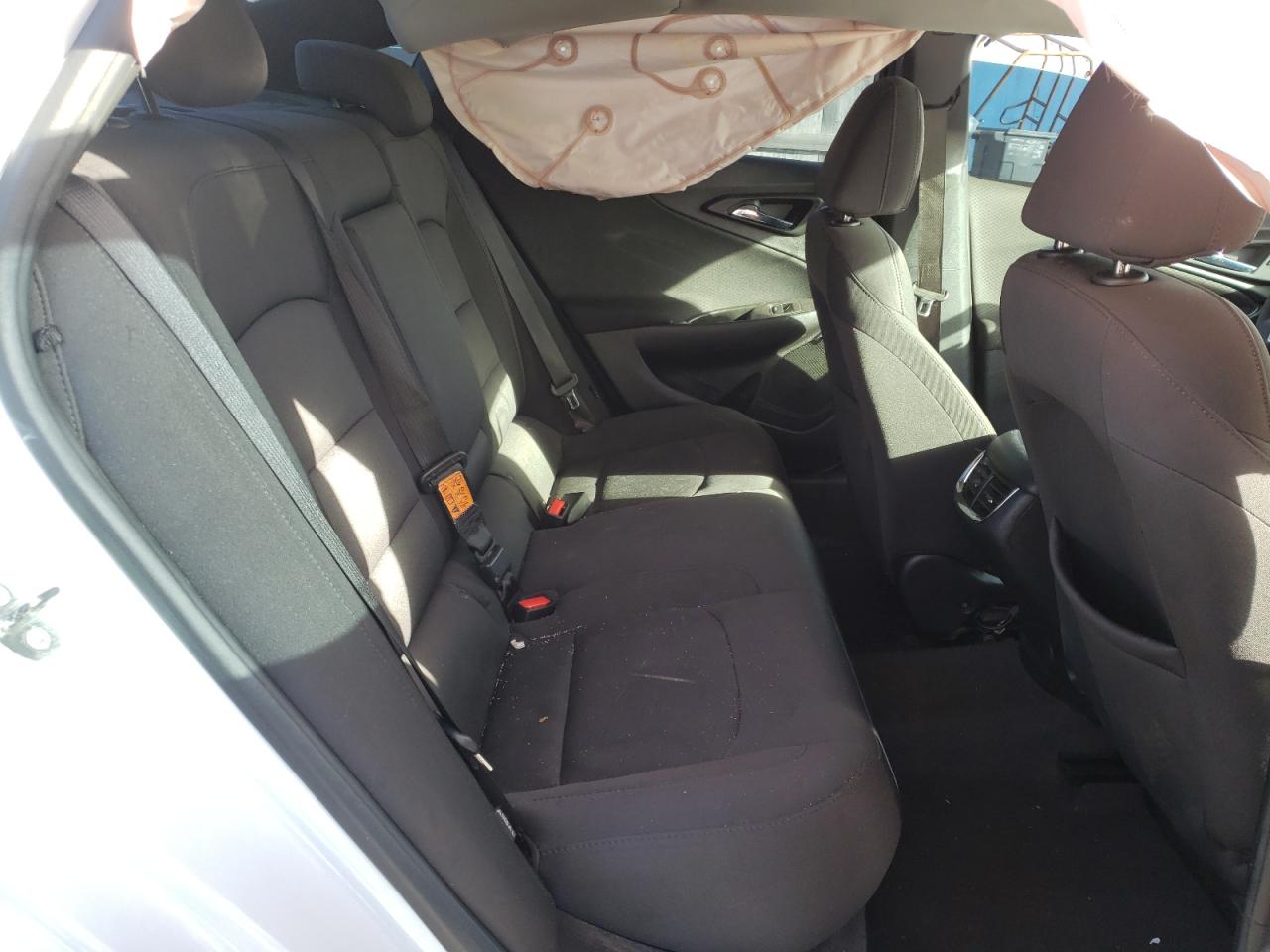 Photo 6 from auction – 2018 CHEVROLET MALIBU LT with VIN 1G1ZD5ST7JF131689