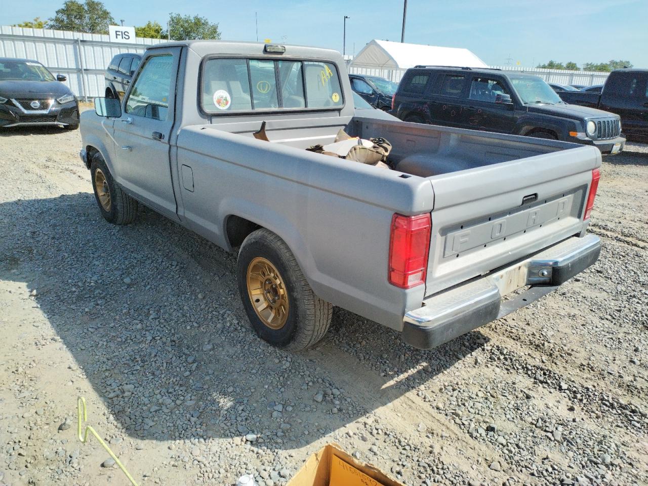 Photo 3 from auction – 1990 FORD RANGER with VIN 1FTCR10A2LUA27943