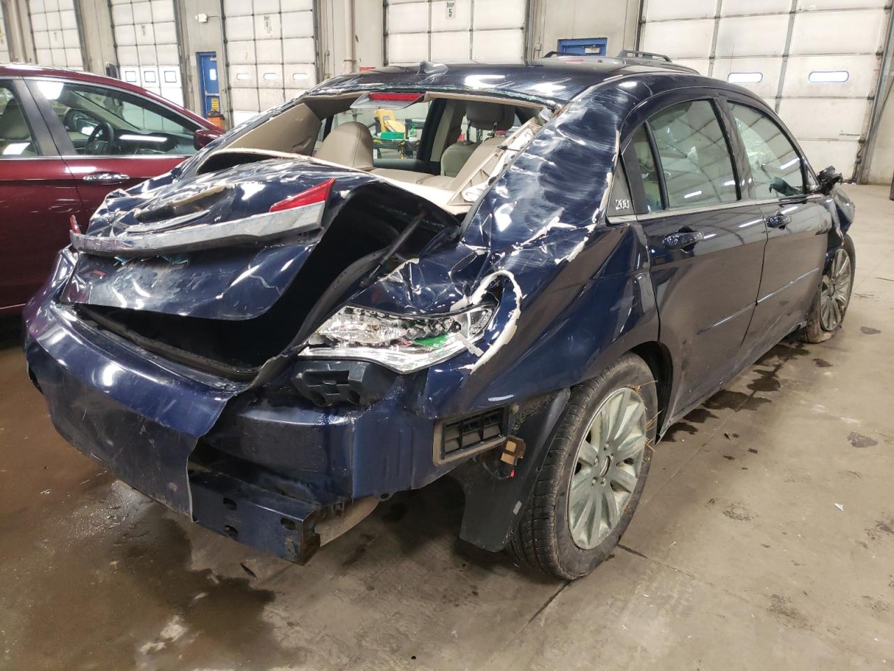 Photo 4 from auction – 2014 CHRYSLER 200 TOURIN with VIN 1C3CCBBB0EN237102