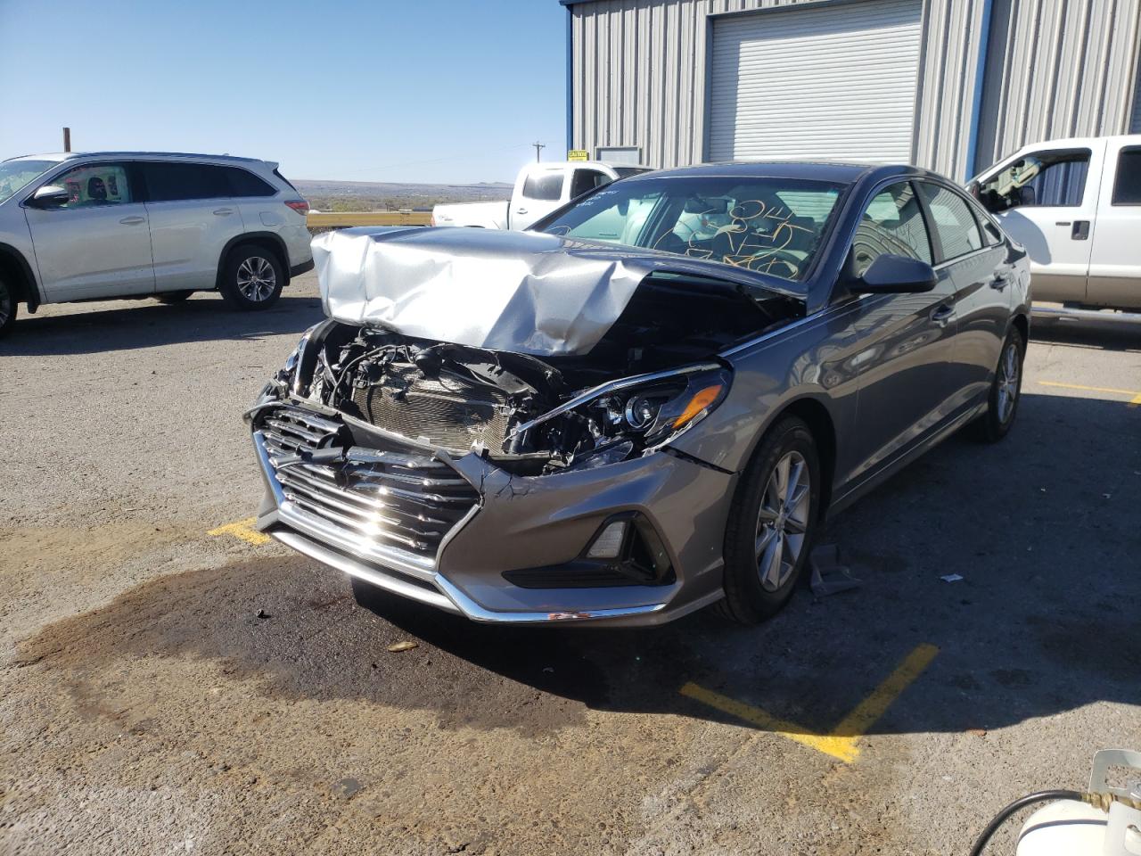 Photo 2 from auction – 2018 HYUNDAI SONATA SE with VIN 5NPE24AF2JH718695
