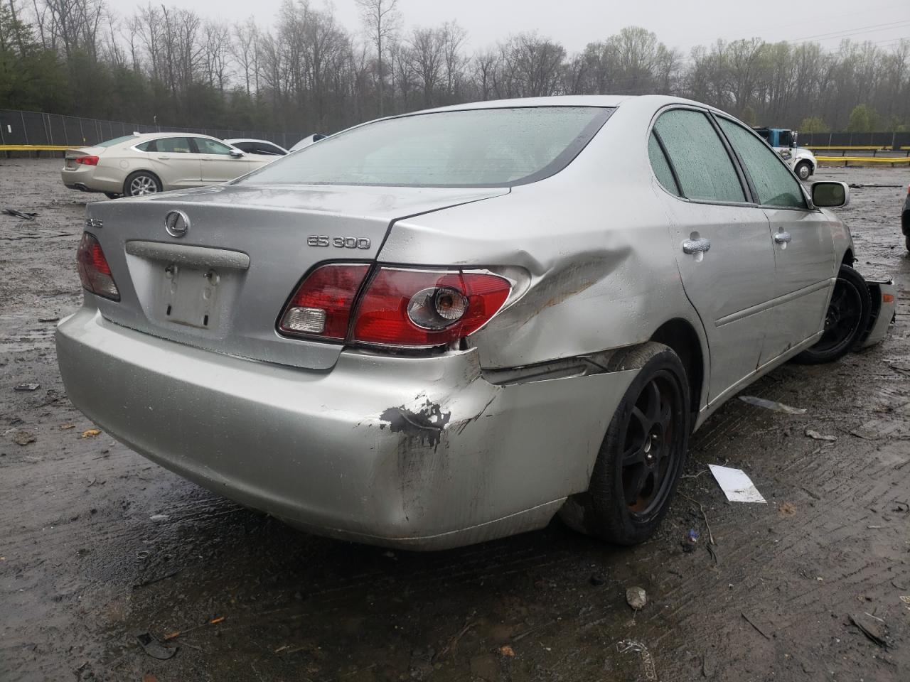 Photo 4 from auction – 2002 LEXUS ES 300 with VIN JTHBF30G820007172