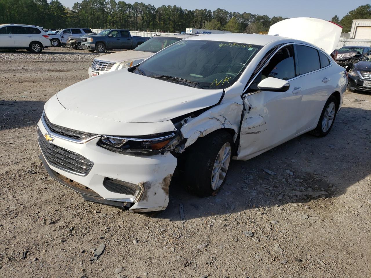 Photo 2 from auction – 2018 CHEVROLET MALIBU LT with VIN 1G1ZD5ST7JF131689