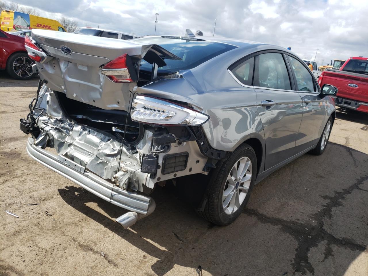 Photo 4 from auction – 2020 FORD FUSION SE with VIN 3FA6P0HD7LR109112