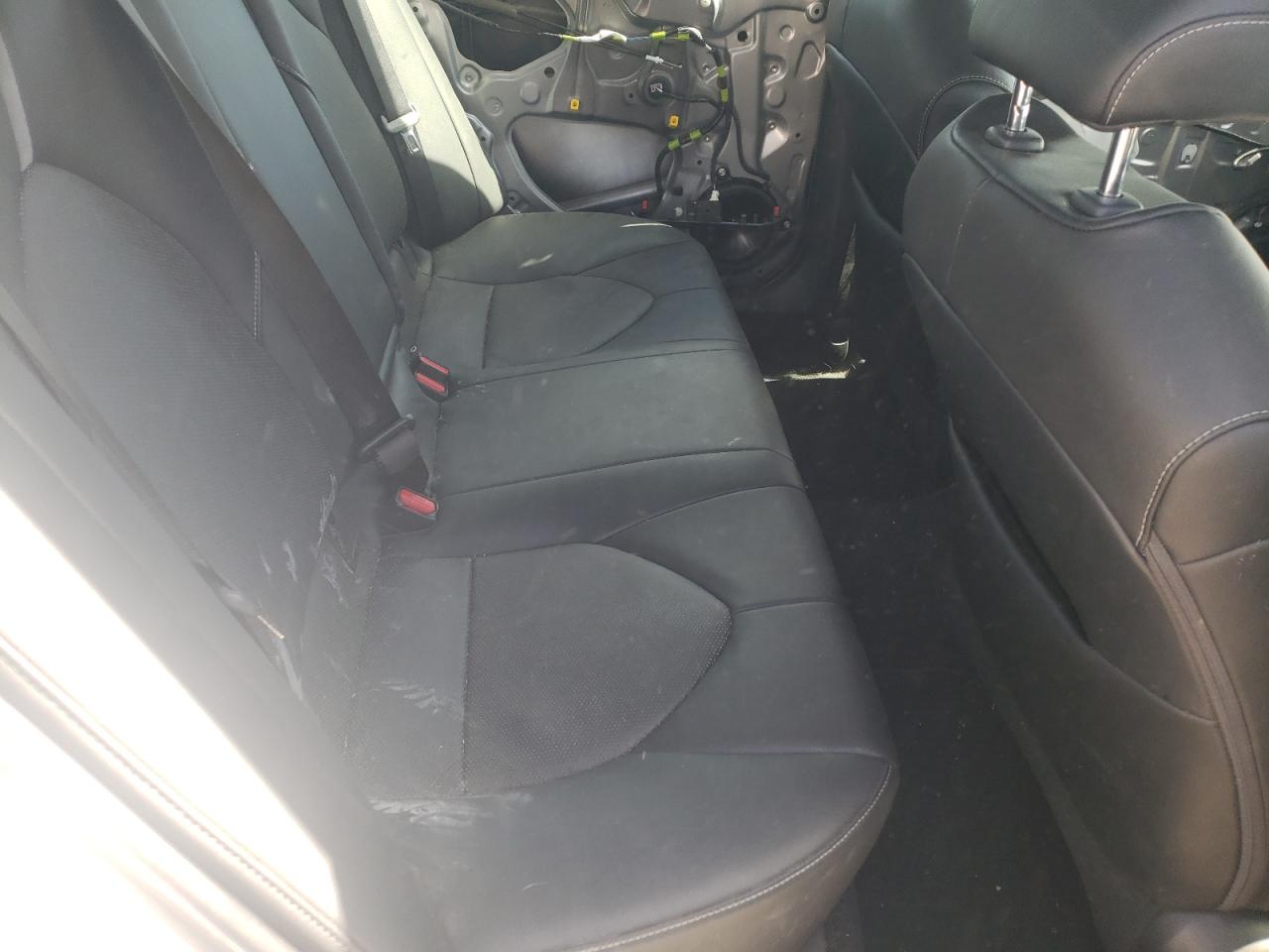 Photo 6 from auction – 2020 TOYOTA CAMRY XSE with VIN 4T1K61AK2LU896887