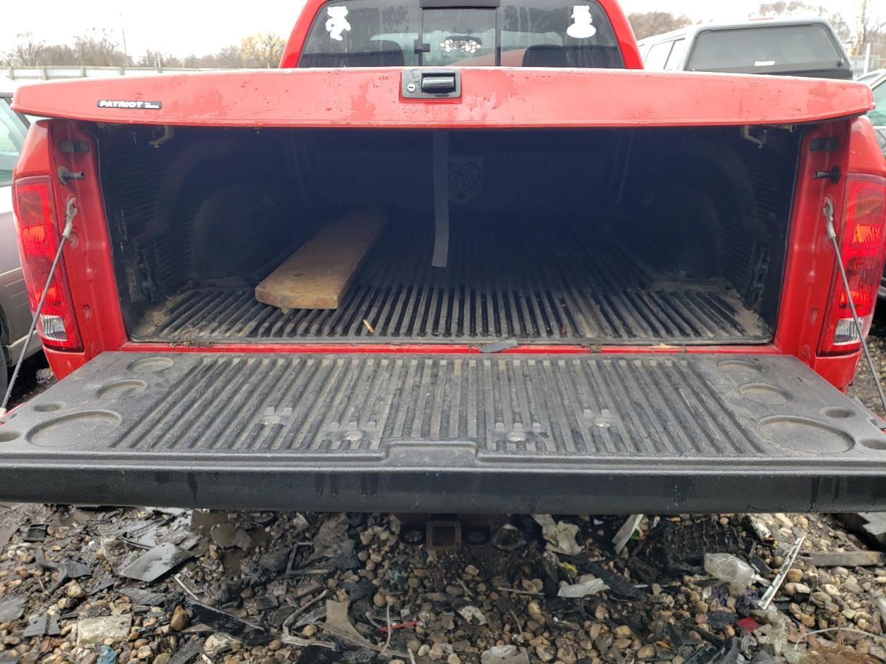 Photo 9 from auction – 2003 DODGE RAM 1500 S with VIN 1D7HU18D43J672510