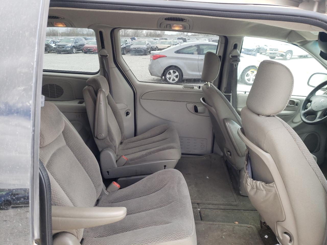 Photo 6 from auction – 2005 DODGE GRAND CARA with VIN 2D4GP44L15R186170
