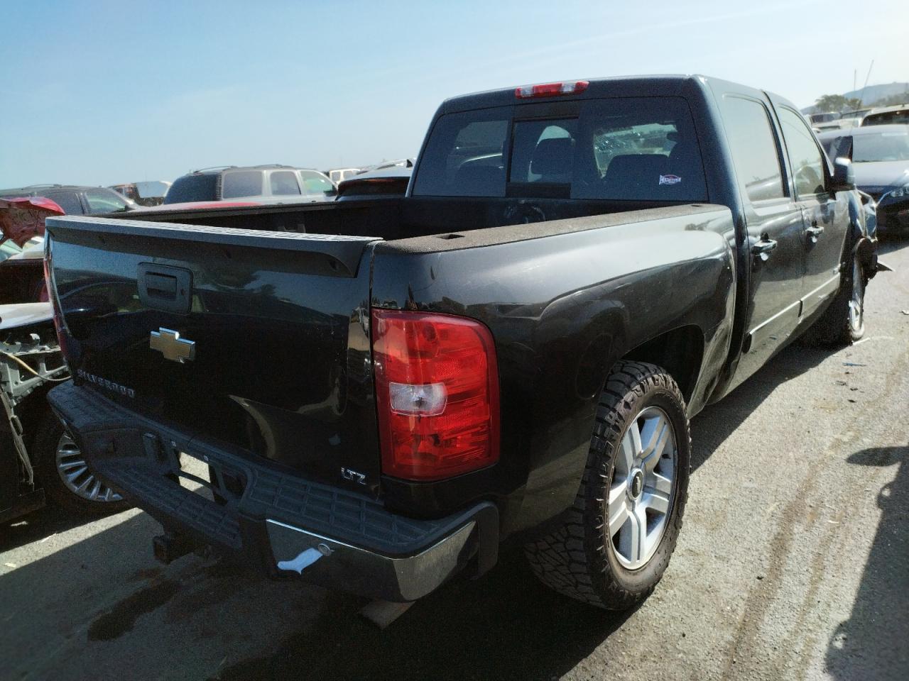 Photo 4 from auction – 2007 CHEVROLET SILVERADO with VIN 2GCEK13Y171510427